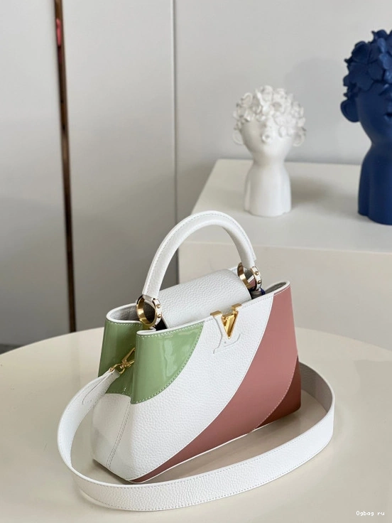 BB CAPUCINES VUITTON LOUIS 0724